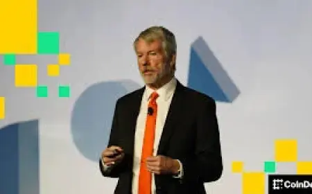 Mstr in Focus as Michael Saylor Warns of a Bitcoin ‘Delay’ and Traders Watch for the Next Signal