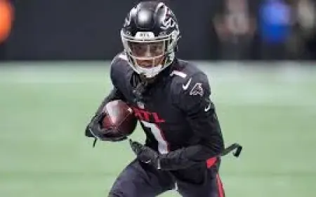 Matt Nagy: Giants Sign WR Darnell Mooney to One-Year Deal as Eagles Interest Emerges