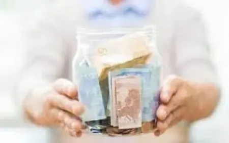 Savings Rate in Ireland Eases to 12.4% in Q4, Triggers Push for New Investment Account