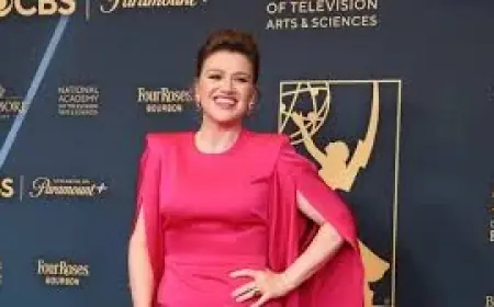 American Idol Winners: Kelly Clarkson Raises Questions About a $1 Million Prize and Car