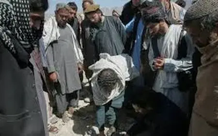 Pakistan Airstrike on Kabul Leaves 400 Dead, Afghanistan Accuses Pakistan