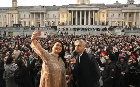 PM Urges Dismissal of Tory for Criticizing Muslim Trafalgar Square Prayers