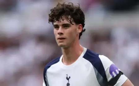 Archie Gray Shines for Spurs, Earning Well-Deserved Fan Support