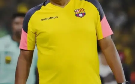 César Farías Aims to Secure Victory in Loja