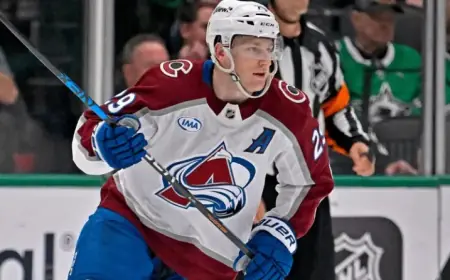 NHL Preview: Stars vs Avalanche Predictions, Picks & Odds Tonight