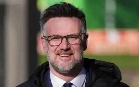 Bargain Hunt Host Strikes Gold Uncovering Hidden Treasure in Old Carpet