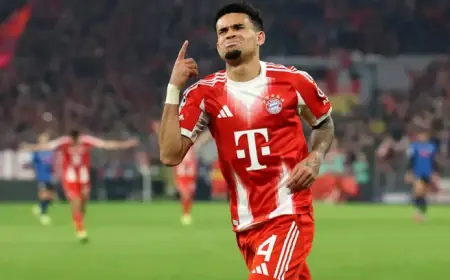 Bundesliga Live: FC Bayern Dominates, Rheinland Derby Highlights