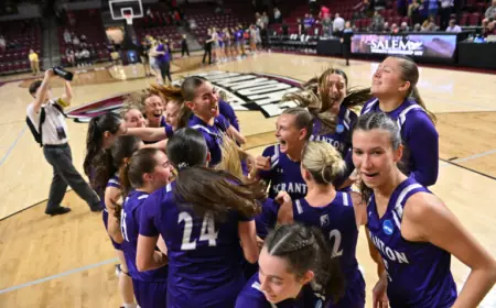 Lady Royals Defeat NYU, Advance to NCAA Basketball Championship