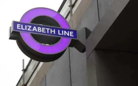 Elizabeth Line Faces Delays, Passengers Urged to Prepare for Disruptions