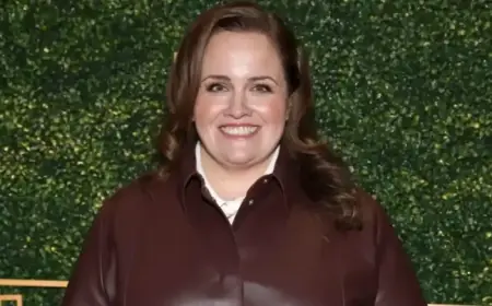 Jessica Gunning Dismisses Relationship Rumors Amidst Baby Reindeer Buzz