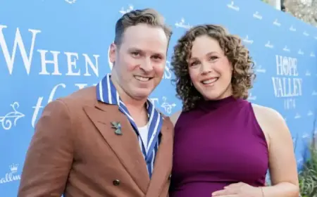 “WCTH Stars Erin Krakow and Ben Rosenbaum Enjoy Date Night Pre-Baby”