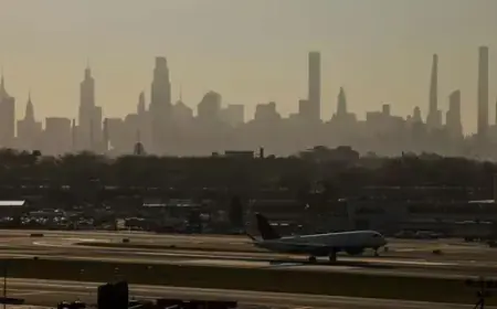 Reports Clarify LaGuardia Airport Collision Incident in New York