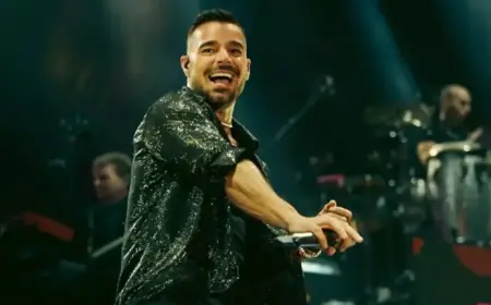 Ricky Martin Energizes Chihuahua’s Estadio Monumental with “Vive la Vida Loca” Performance