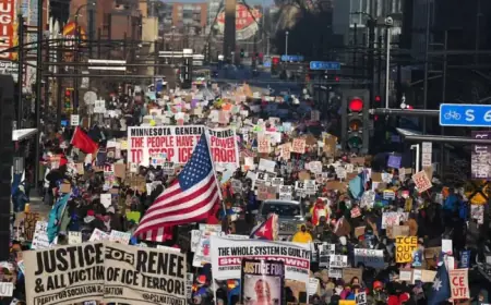 Twin Cities Residents Honored with JFK Courage Award for Resisting ICE Efforts