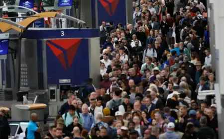 Congress’s Airport Perks May End Soon, Transforming Travel Norms