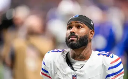 Eagles Secure WR Elijah Moore with One-Year Contract