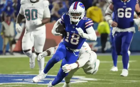 Eagles to Sign WR Elijah Moore: Reports