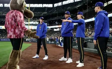 Seattle Mariners Position Players Poised to Defend AL West Crown