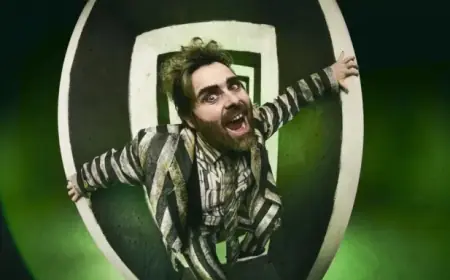 David Fynn Stars in West End’s BEETLEJUICE THE MUSICAL