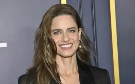 Amanda Peet Shares Breast Cancer Diagnosis Amidst Parents’ Hospice Care in Essay