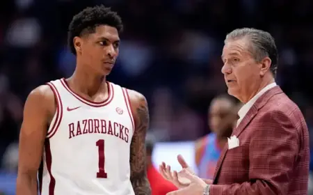 Meleek Thomas Faces NBA Draft Decision in Arkansas