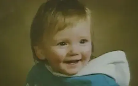 Israeli Airstrike Targets Displacement Camp in Gaza