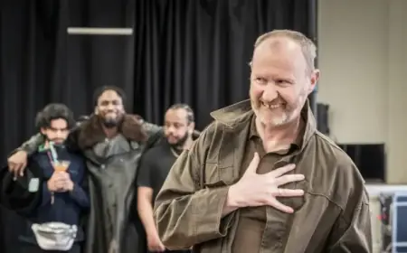 Mark Gatiss Joins Rehearsals for ‘The Resistible Rise of Arturo Ui’: Photos