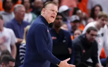 Brad Underwood Criticized as Illini Lead Cougars in Second Half
