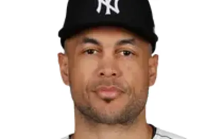 Giancarlo Stanton Homers in Yankees’ Dominant 3-0 Victory