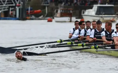 Dramatic Boat Race Day: Sinkings, Underwater Protests, and Chaotic Scenes