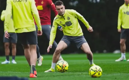 Historic Clash: Racing Faces Real Zaragoza at Ibercaja Stadium