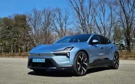 Polestar 4 Shines as a Sleek, Compact Electric Vehicle