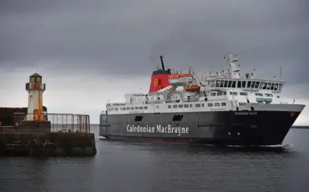 Labour Pledges to Merge Ferry Organizations and Repair Broken System