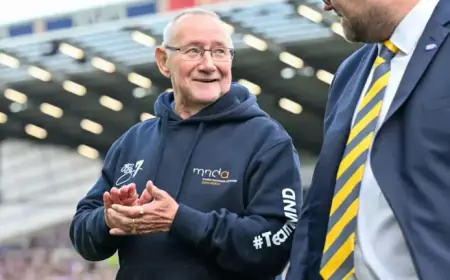 Leeds Rhinos Honor Geoff Burrow After His Passing from Short Illness
