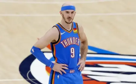 Alex Caruso and Josh Hart Share Hilarious Sideline Exchange