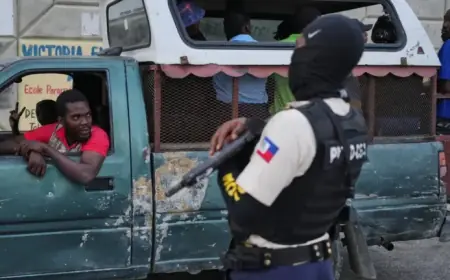 Gang Warfare Engulfs Central Haitian Town in Fire and Bloodshed