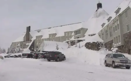 Pacific Northwest Braces for Potent Storm: Rain, Wind, and Cascade Snow Wednesday