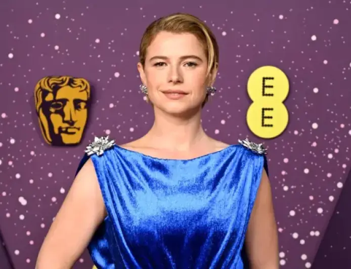 Jessie Buckley Reveals Her BAFTAs Must-Haves: Snacks, Spanx, and Gossip