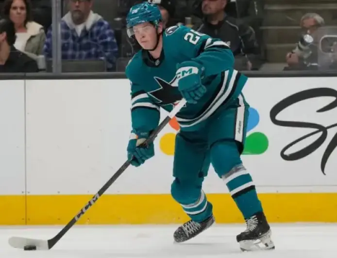 Canucks Trade Jett Woo to Lightning for Defenseman Jack Thompson