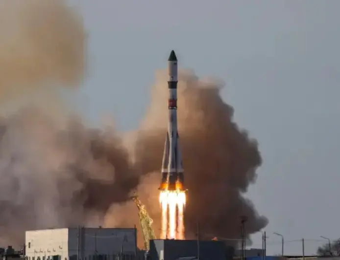 Russian Spacecraft Overcomes Antenna Issue for Manual Docking with ISS