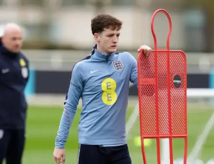 Young Lions Chief Praises Fisher’s Stellar Performance at Norwich