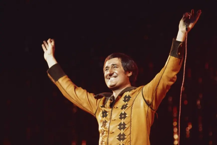 Neil Sedaka Songs Remembered as Micky Dolenz and Fans Mourn the Singer-Songwriter, 86