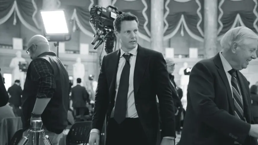 Cnn News Staff in Panic After Netflix Withdraws, Clearing Path for David Ellison