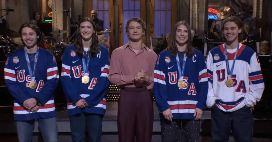 Connor Storrie survives his big ‘SNL’ test as Olympic hockey stars interrupt connor storrie monologue
