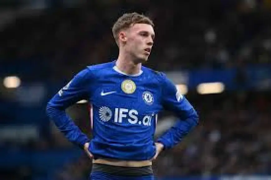 Cole Palmer Urged to Weigh Chelsea Future as Manchester United Links Intensify