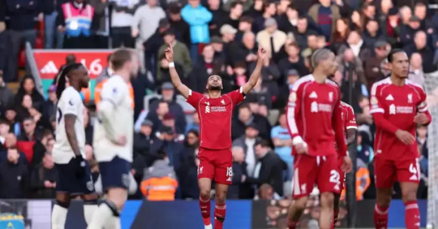 Man City Closes Gap on Arsenal; Liverpool Dominates West Ham