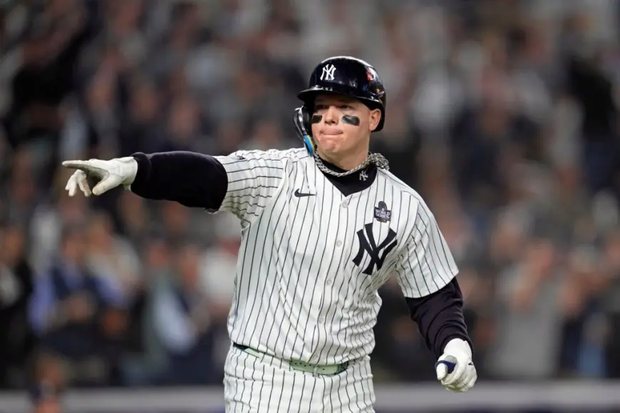 Padres sign Alex Verdugo to minor-league deal, will report to camp