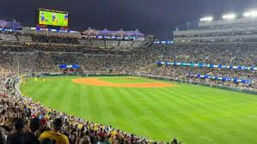 Banana Ball Floods Tallahassee: Downtown hotels, restaurants and Doak Campbell feel the immediate lift