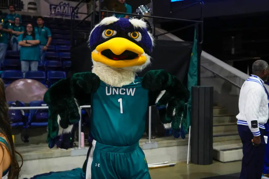 Unc Wilmington Basketball Can Clinch CAA Title with Win Over Charleston at Trask