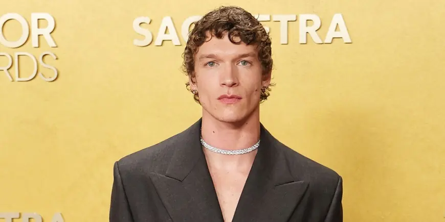 Connor Storrie Wears Diamond Choker After Hosting SNL, Presents at Actor Awards